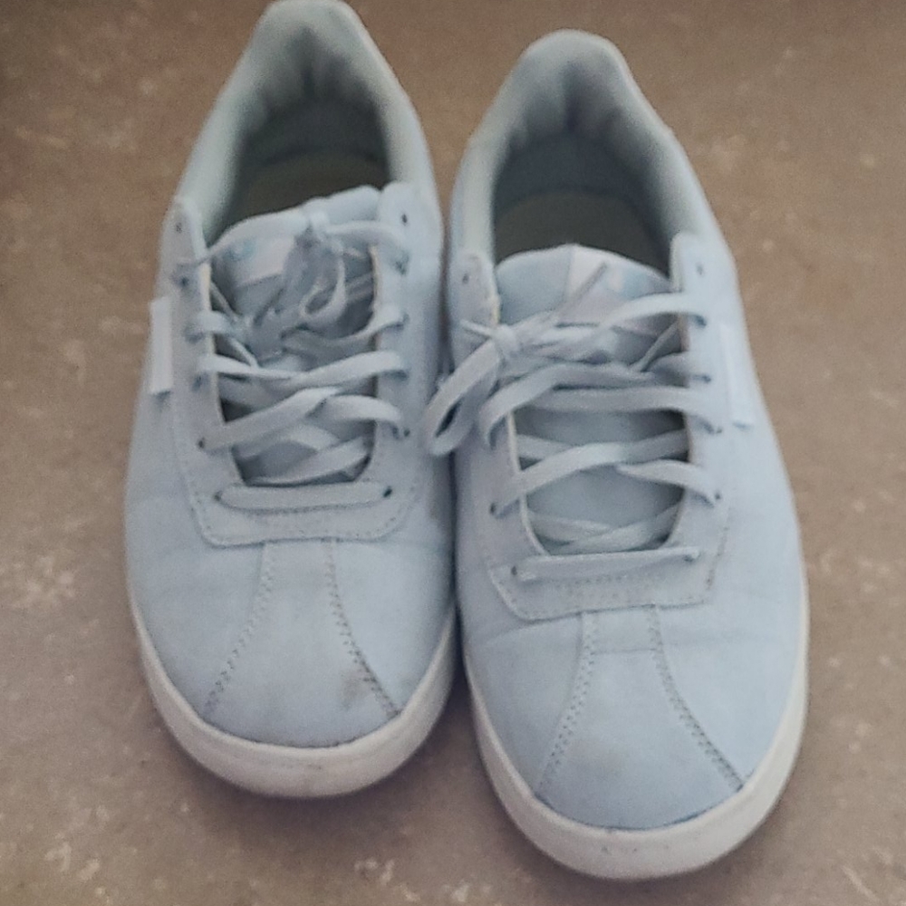 Walking shoes